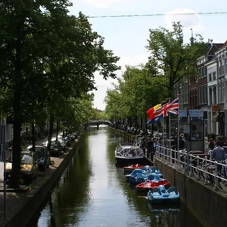 Blue Dreams Bed & Breakfast Delft