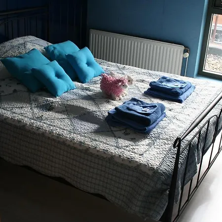 Bed & Breakfast Blue Dreams *
